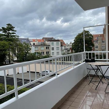 Spacious Apartment Next To Parc Du Cinquantenaire ブリュッセル エクステリア 写真