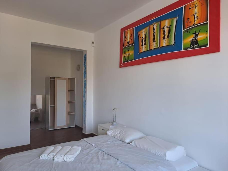 Spacious Apartment Next To Parc Du Cinquantenaire ブリュッセル エクステリア 写真